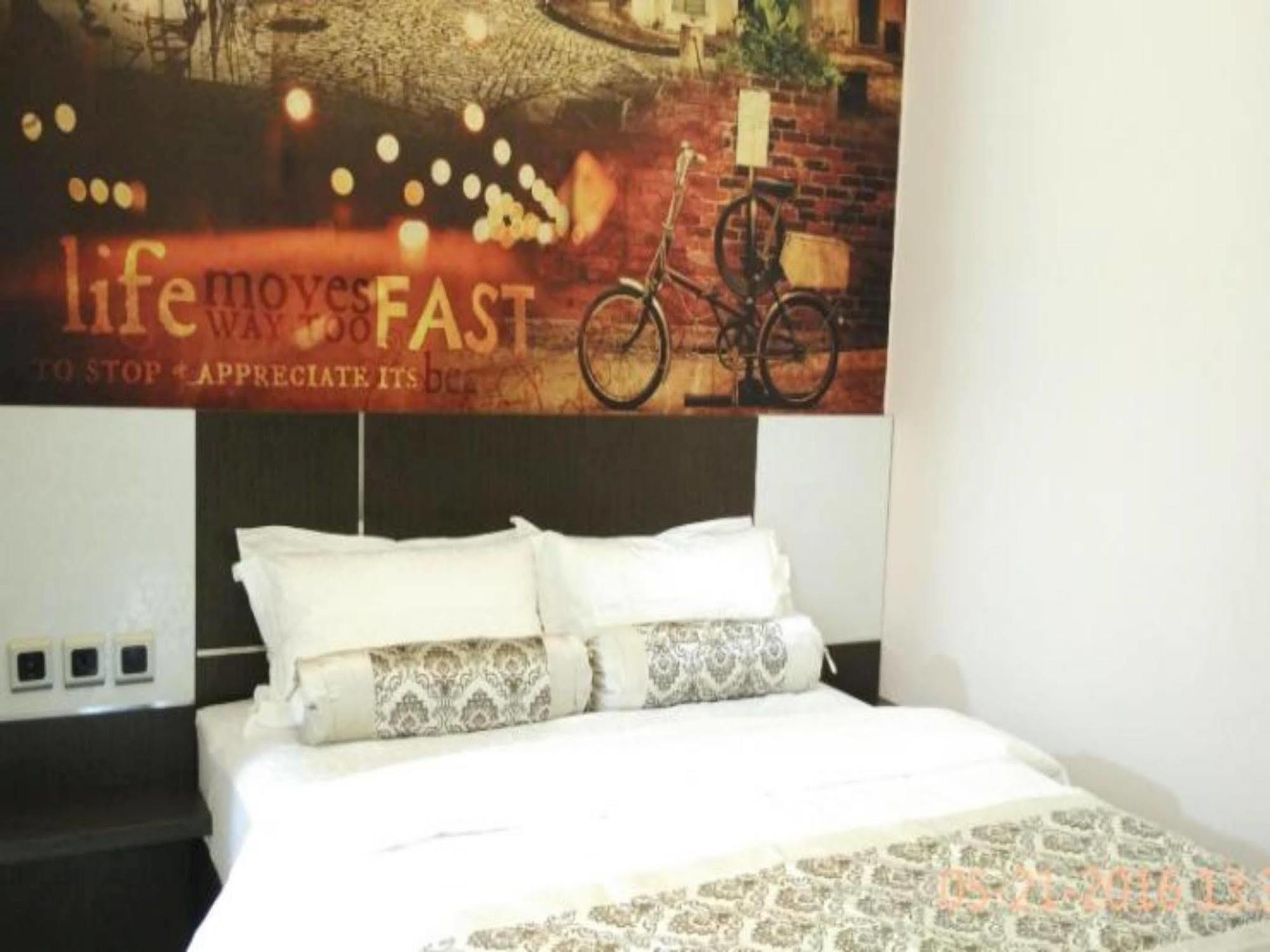 Malang City Boulevard Homestay Екстериор снимка